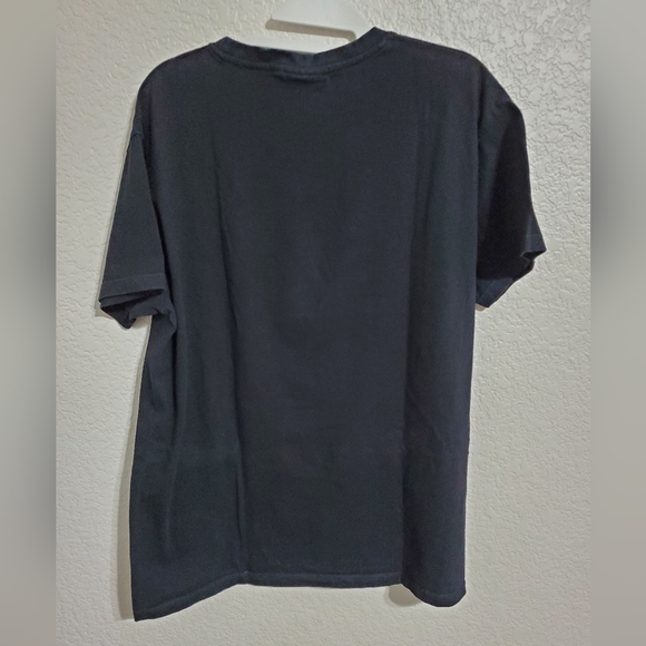 The Harry Potter Shop Hufflepuff Crewneck Graphic Tee Shirt Men's Size Large - Picture 2 of 5